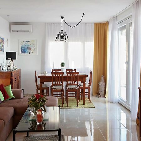 Cozy Apartment With A Balcony And A Sea View Brela Buitenkant foto