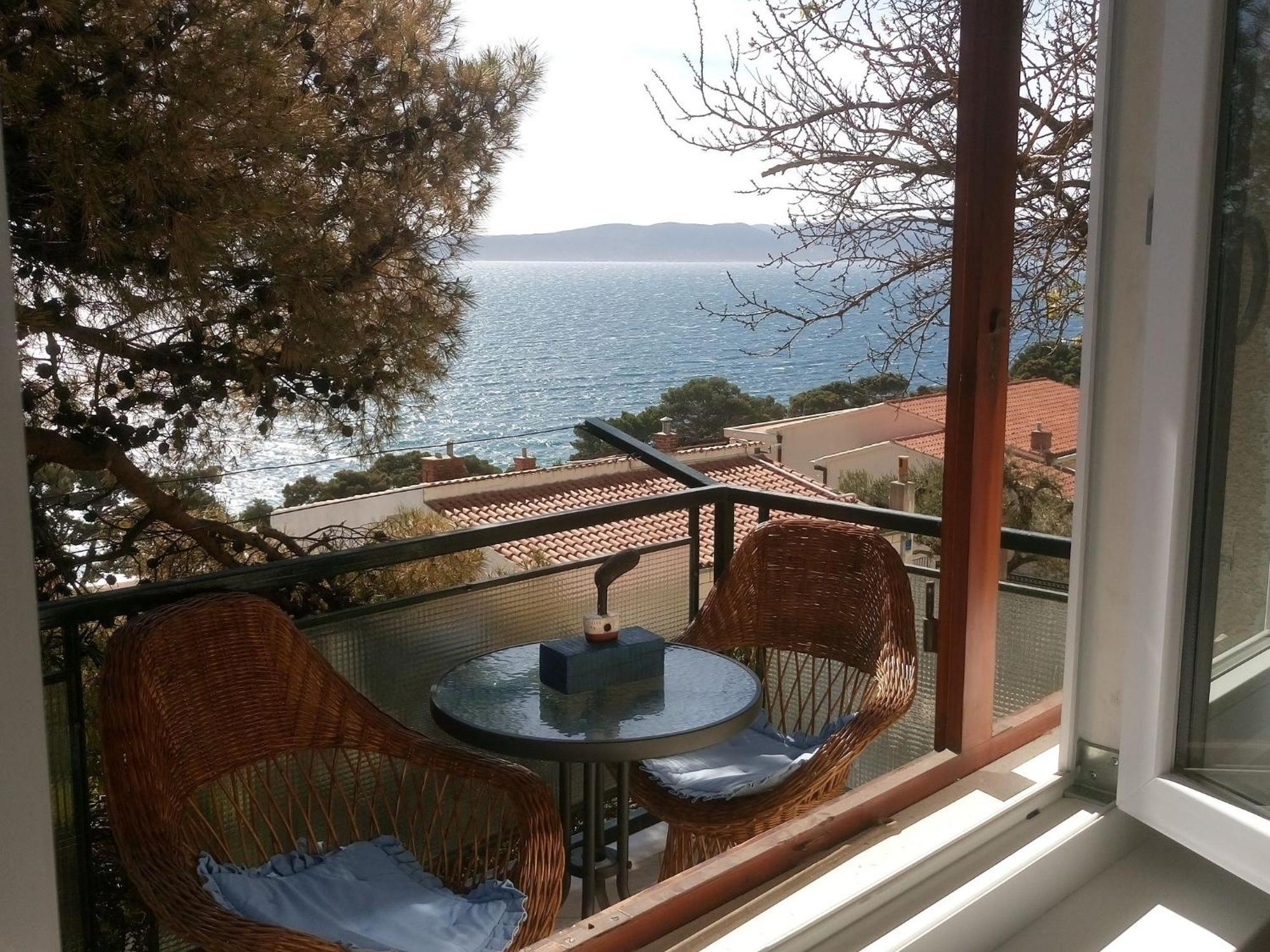 Cozy Apartment With A Balcony And A Sea View Brela Buitenkant foto