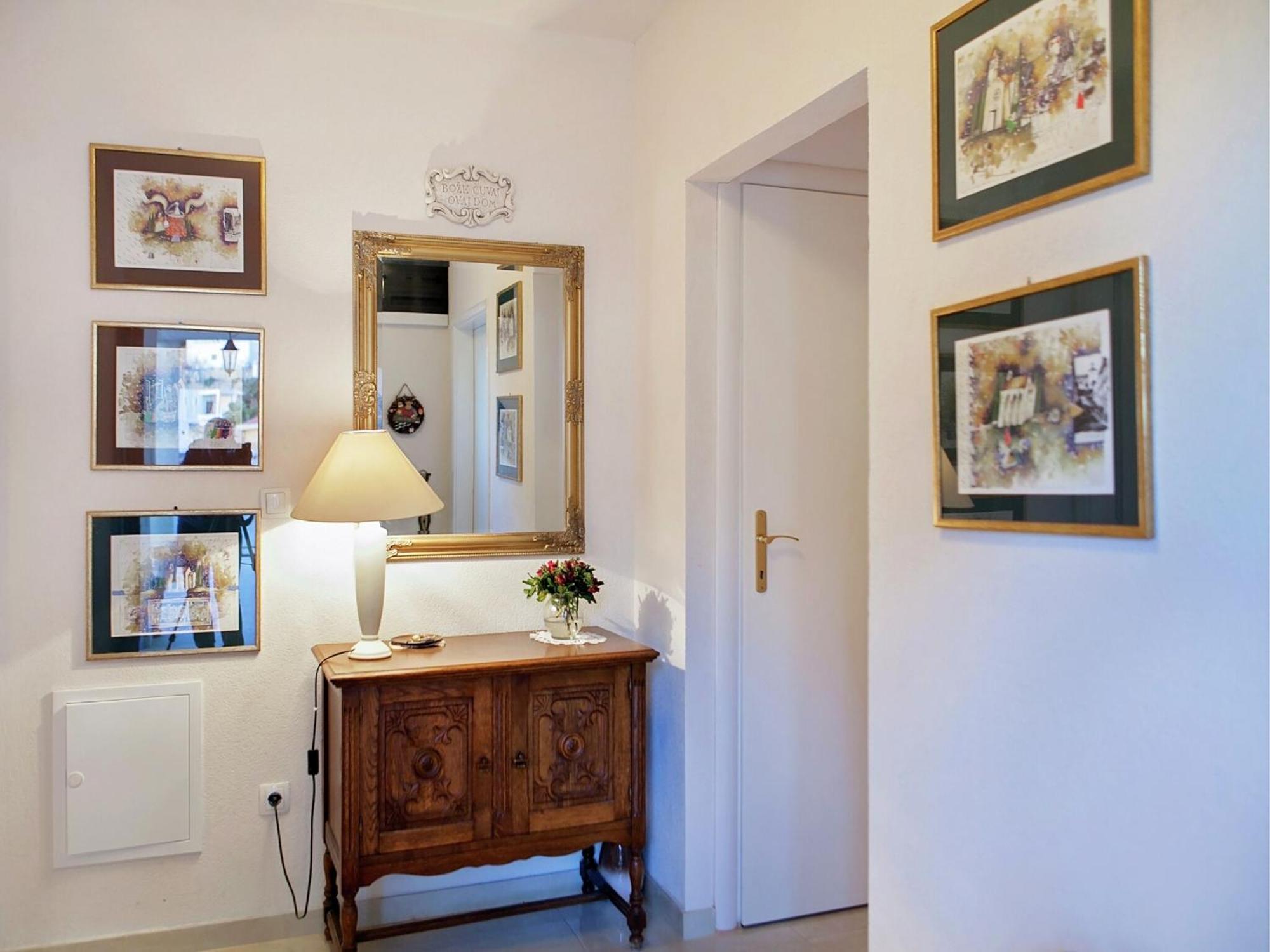 Cozy Apartment With A Balcony And A Sea View Brela Buitenkant foto